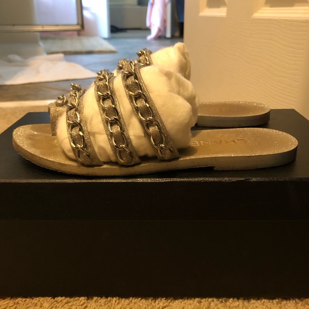 CHANEL Sandals - Picture 5 of 7